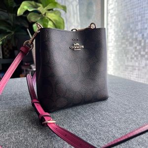 Mini Town Bucket Bag